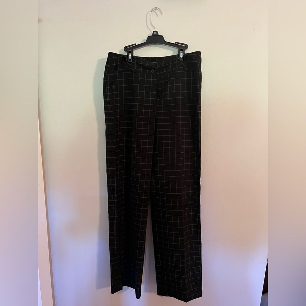Larry Levine Stretch Black and White Dress Pants, size 8